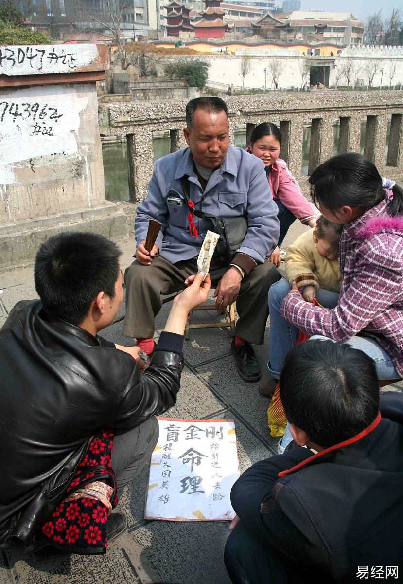 关于四柱八字断学历的技法,学历诀窍案例研究