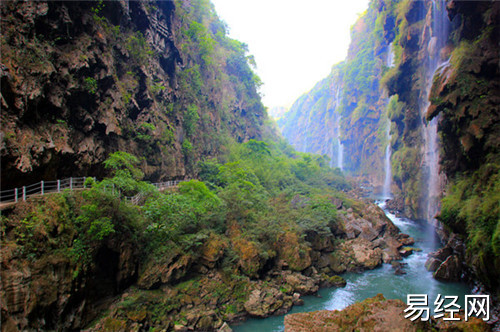 盲师纳音论命口诀，水见天河大海流，二者不怕土为仇