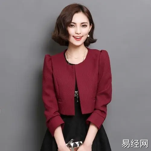 探索桃花运特旺女人面相特点有什么