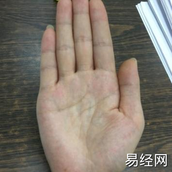 风水堂:什么样的手相会影响你的婚姻