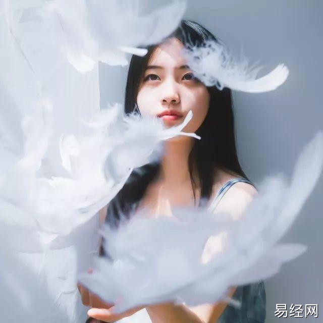 2022年12月13号出生女宝宝八字缺什么？是什么命查询？