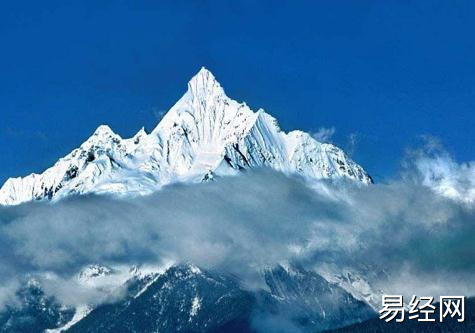 梦见雪山是什么意思？周公解梦大全查询免费