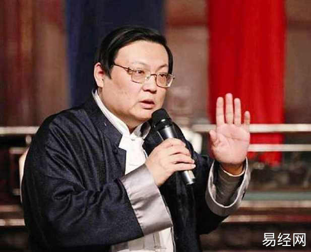 周润发裸捐56亿的背后,老梁说出四个字