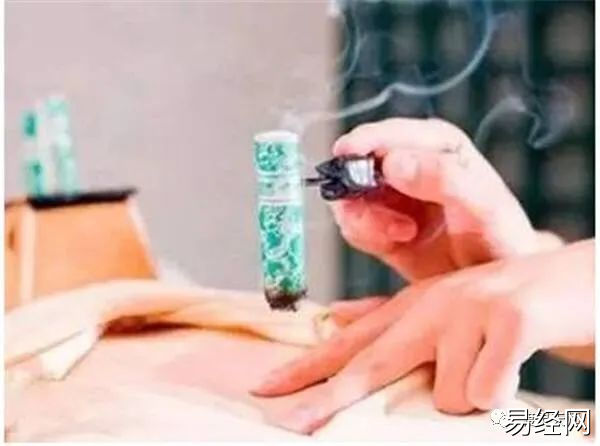 风水大师揭秘：客厅不宜阴暗，不利招财的聚财神力