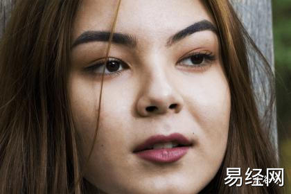 嘴唇厚的女人面相代表着什么？重感情女人有什么说法