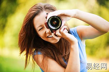 伤官见官的女命