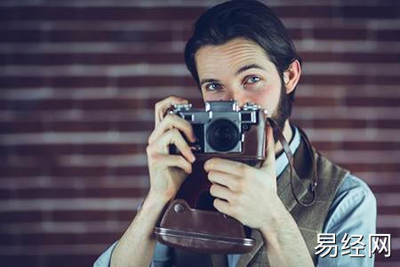 癸巳日柱男命性格与命运如何