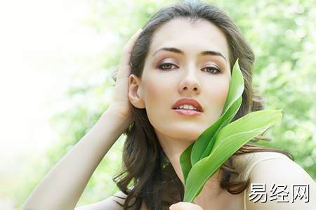 伤官女很多异性贵人是真的吗