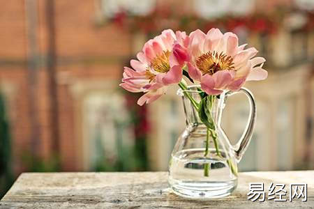 母亲的坟对谁的影响大_母亲的坟一般旺谁