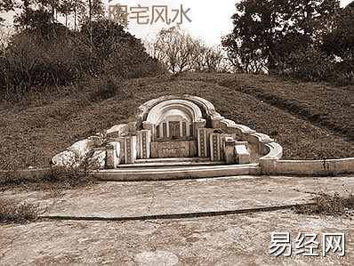 坟地的风水_农村真实坟地风水事件_坟地风水学