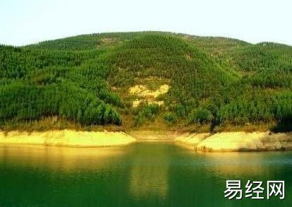 怎么看最好是的坟地风水剖析有云人死后有气