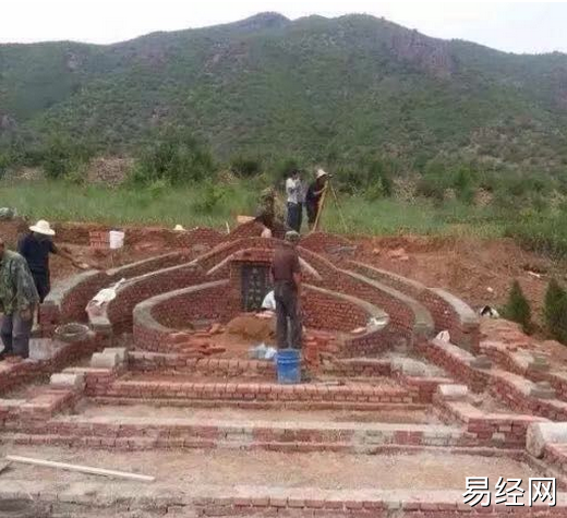 墓地长草会影响墓地的风水吗?墓地长草影响风水?