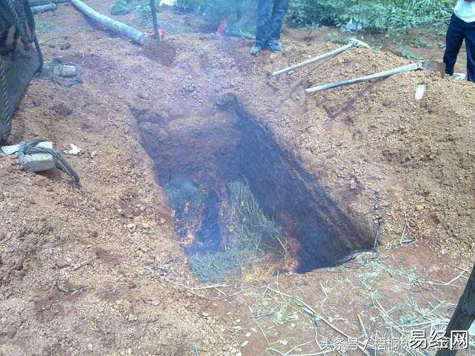 倪方六民间坟地卜择风俗本文六