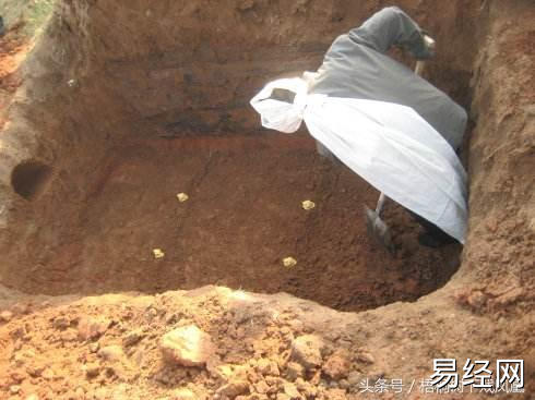 倪方六民间坟地卜择风俗本文六