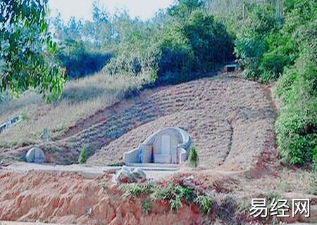 教你学会看墓地风水，怎样看坟墓风水相信很多小伙伴还不知道