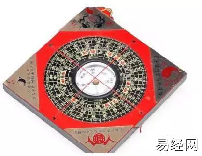 风水师在测风水时，一般会用到四种工具