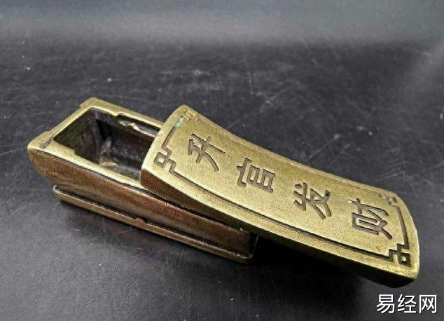小区旁边竟然要建一栋骨灰楼，很多人都气愤