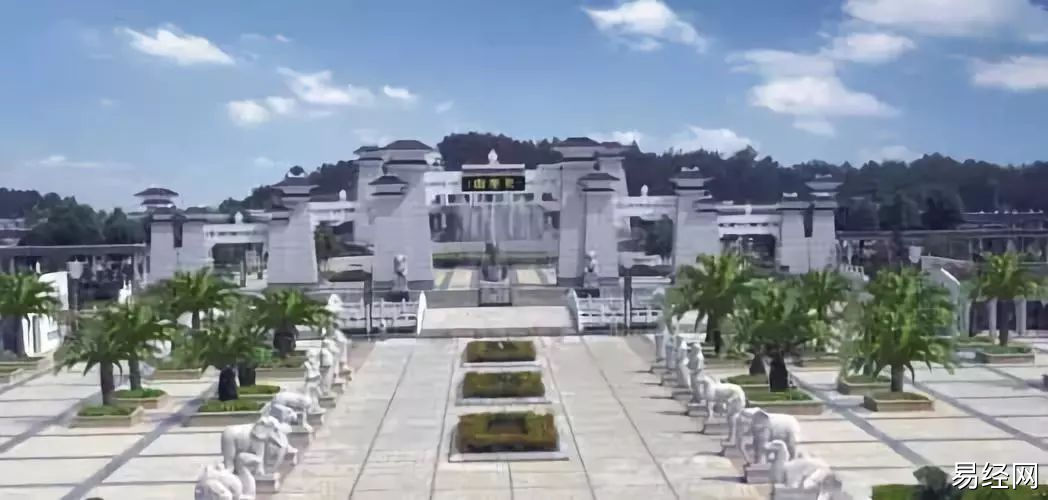 慈世堂:公墓风水吉凶和点穴墓穴吉凶程度不同