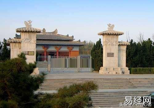 中国有一风水宝地，更有外国人慕名葬于此地！