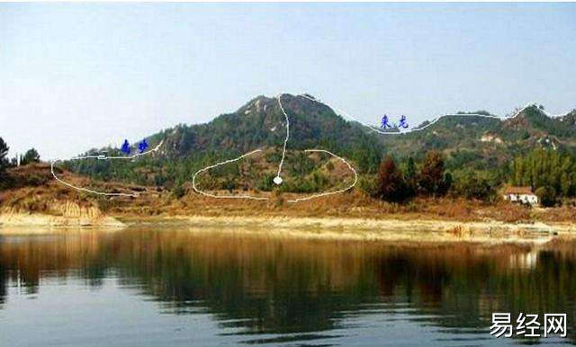 墓地风水讲究：依山傍水、前朝后靠左右抱，助你选到好墓地